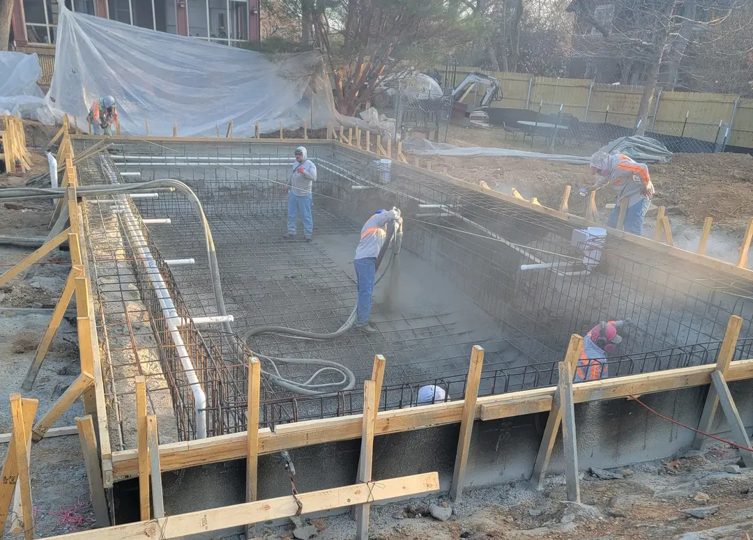 Applying Gunite — image 3